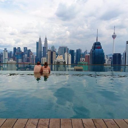 Klcc Regalia Suites Infinity Pool กัวลาลัมเปอร์ ภายนอก รูปภาพ